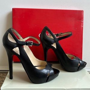 GUESS black cut out stiletto ankle strap Mary Jane high heels 5.5 M
